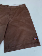 Load image into Gallery viewer, Dickies Shorts W36