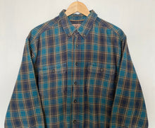 Load image into Gallery viewer, Flannel shirt (XL)