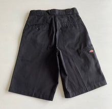 Load image into Gallery viewer, Dickies Shorts W29