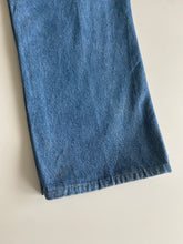Load image into Gallery viewer, Carhartt Jeans W42 L30