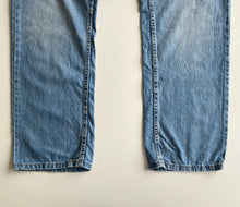Load image into Gallery viewer, Levi’s 559 W36 L32
