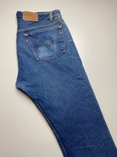 Load image into Gallery viewer, Levi’s 501 W38 L30
