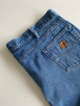 Load image into Gallery viewer, Carhartt Jeans W44 L30