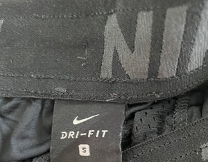 Nike shorts (S)