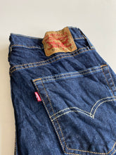 Load image into Gallery viewer, Levi’s 514 W30 L32