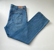 Load image into Gallery viewer, Tommy Hilfiger Jeans W38 L32