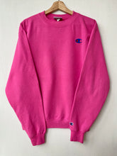Load image into Gallery viewer, Champion sweatshirt (S)