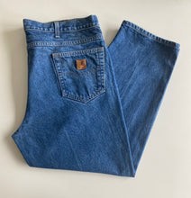 Load image into Gallery viewer, Carhartt Jeans W42 L28