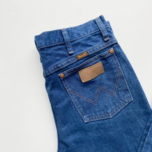 Load image into Gallery viewer, Wrangler Jeans W31 W32