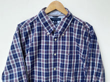 Load image into Gallery viewer, Tommy Hilfiger shirt (XL)