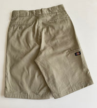 Load image into Gallery viewer, Dickies Shorts W30