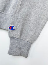 Load image into Gallery viewer, Champion Sweatshirt (M)