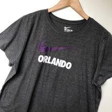 Load image into Gallery viewer, Nike t-shirt (L)